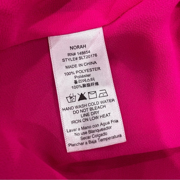 Norah Women’s Sz S Hot Pink Scallop V Neck Spaghetti Strap Tank Top - Picture 6 of 6